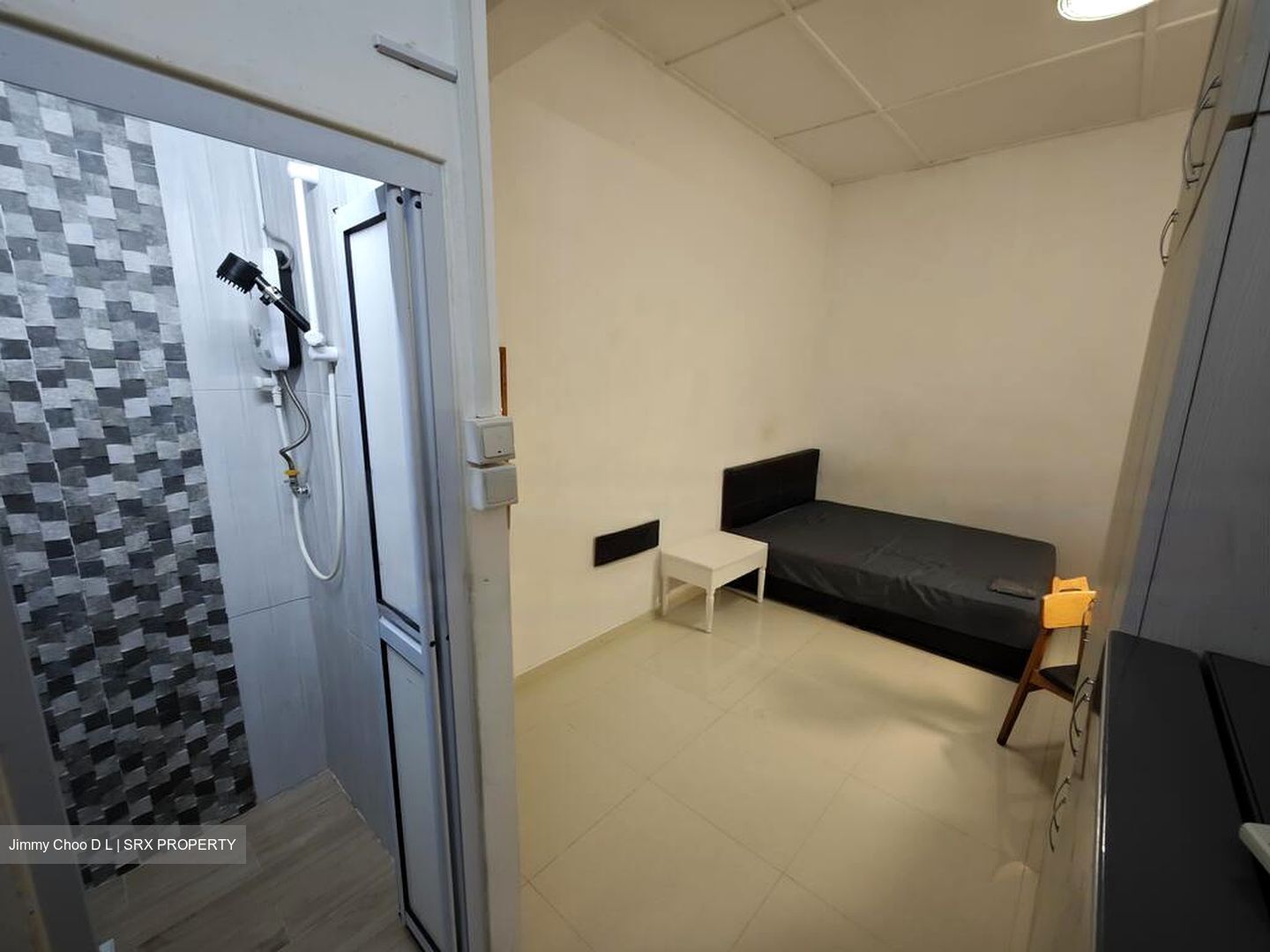 Changi Road (D14), Shop House #466387111